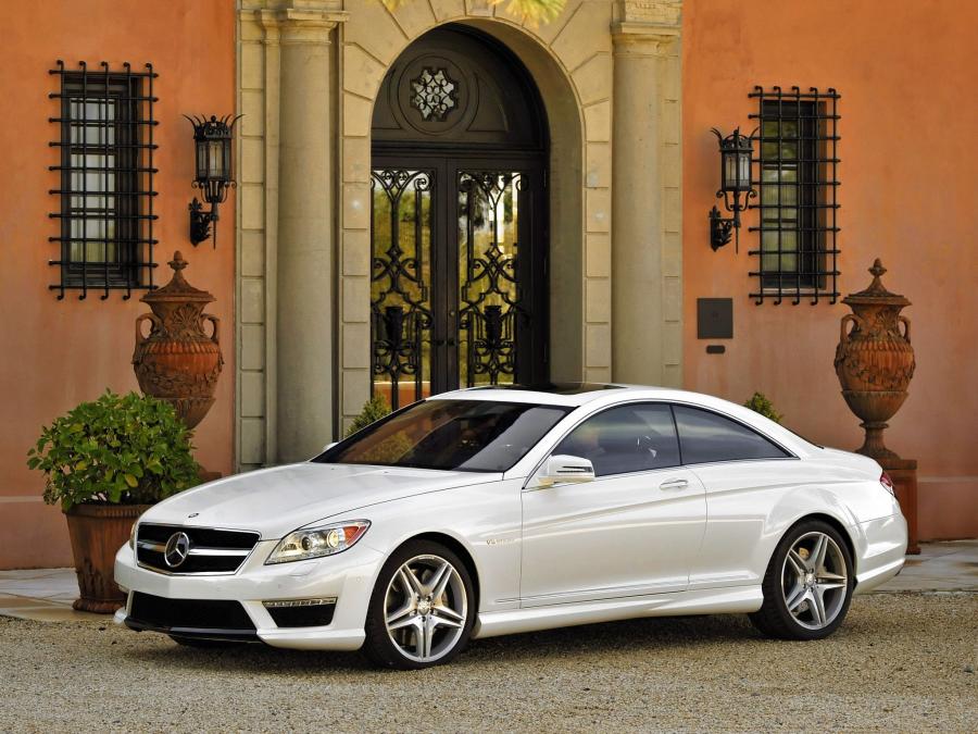  Mercedes-Benz CL63 AMG 2010 года  (US) (фото 18 из 21)